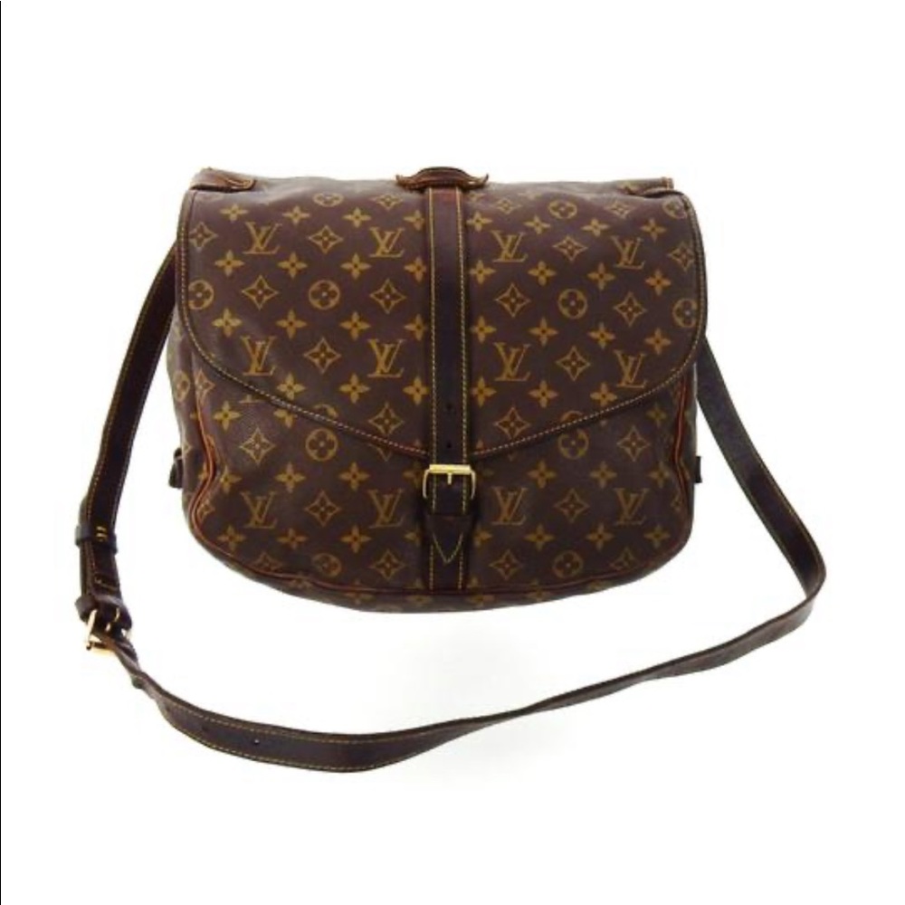 Authentic Louis Vuitton samur cross body bag